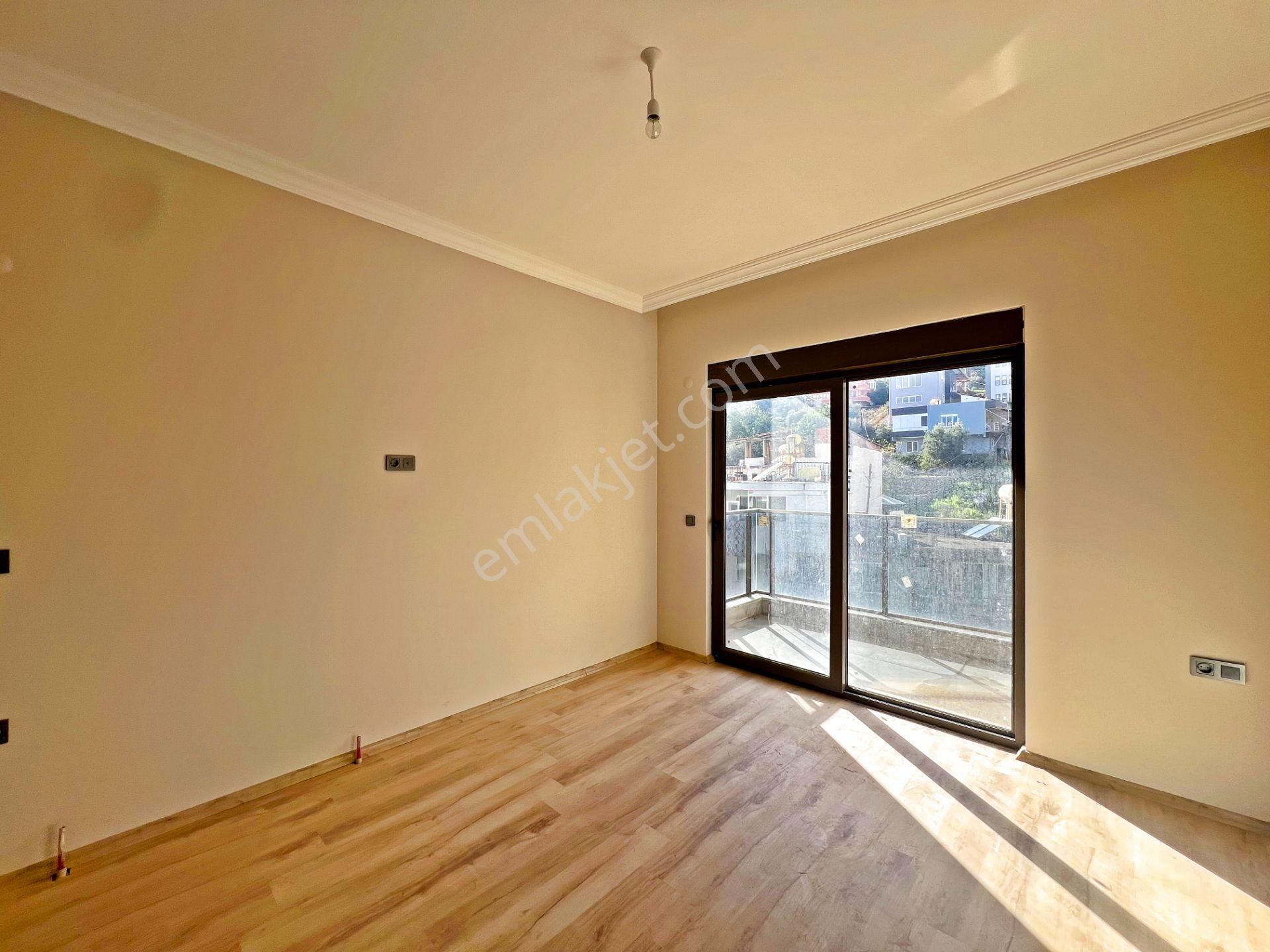 Alanya Çıplaklıda Kiralık 2+1 Site İçi Havuzlu Sıfır Daire - Görsel 17