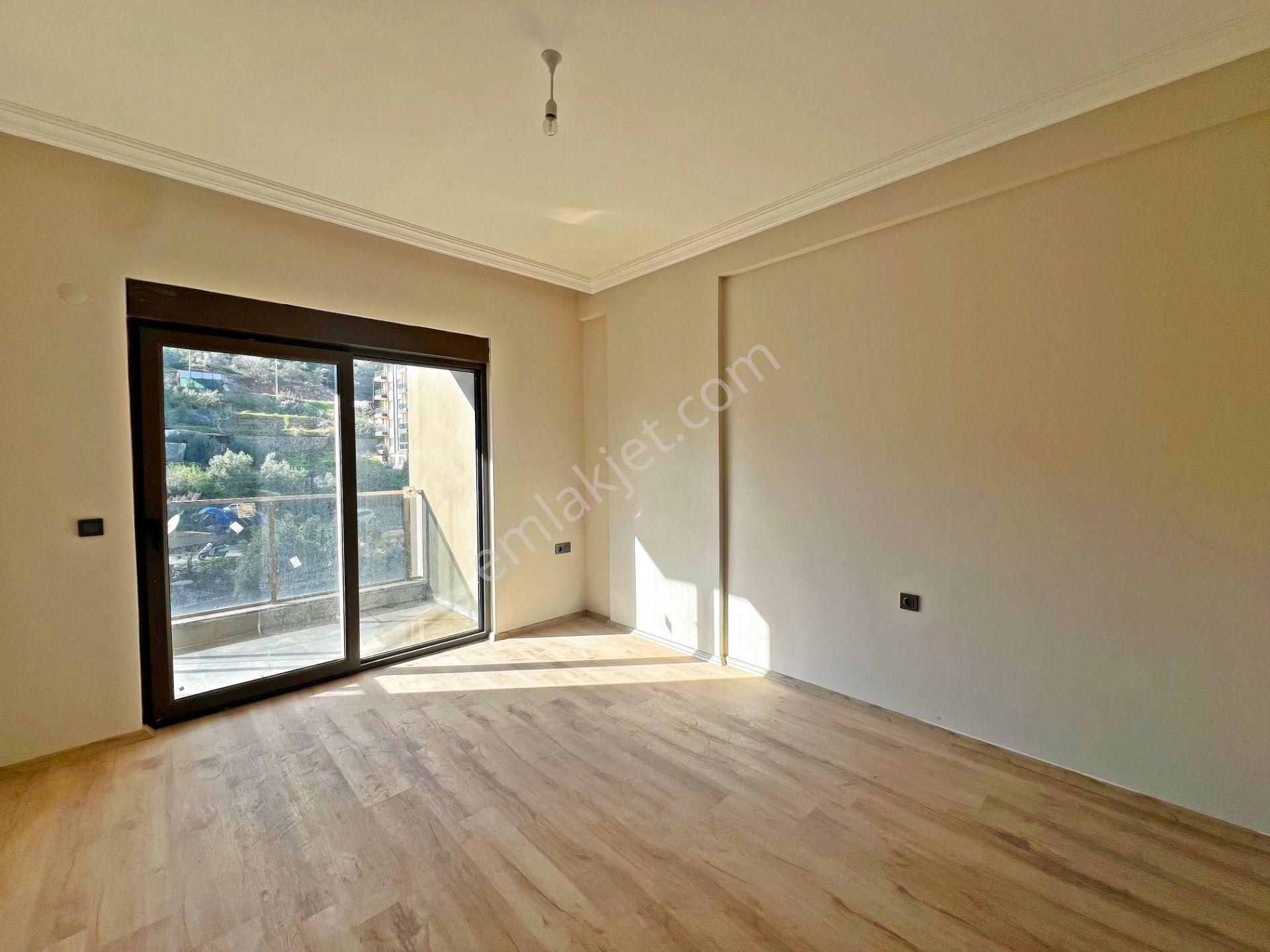 Alanya Çıplaklıda Kiralık 2+1 Site İçi Havuzlu Sıfır Daire - Görsel 16