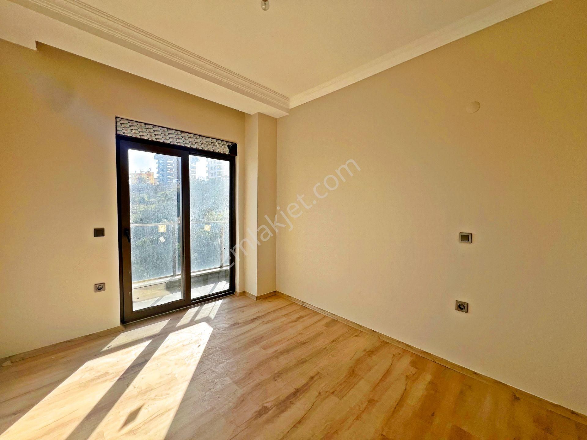 Alanya Çıplaklıda Kiralık 2+1 Site İçi Havuzlu Sıfır Daire - Görsel 10