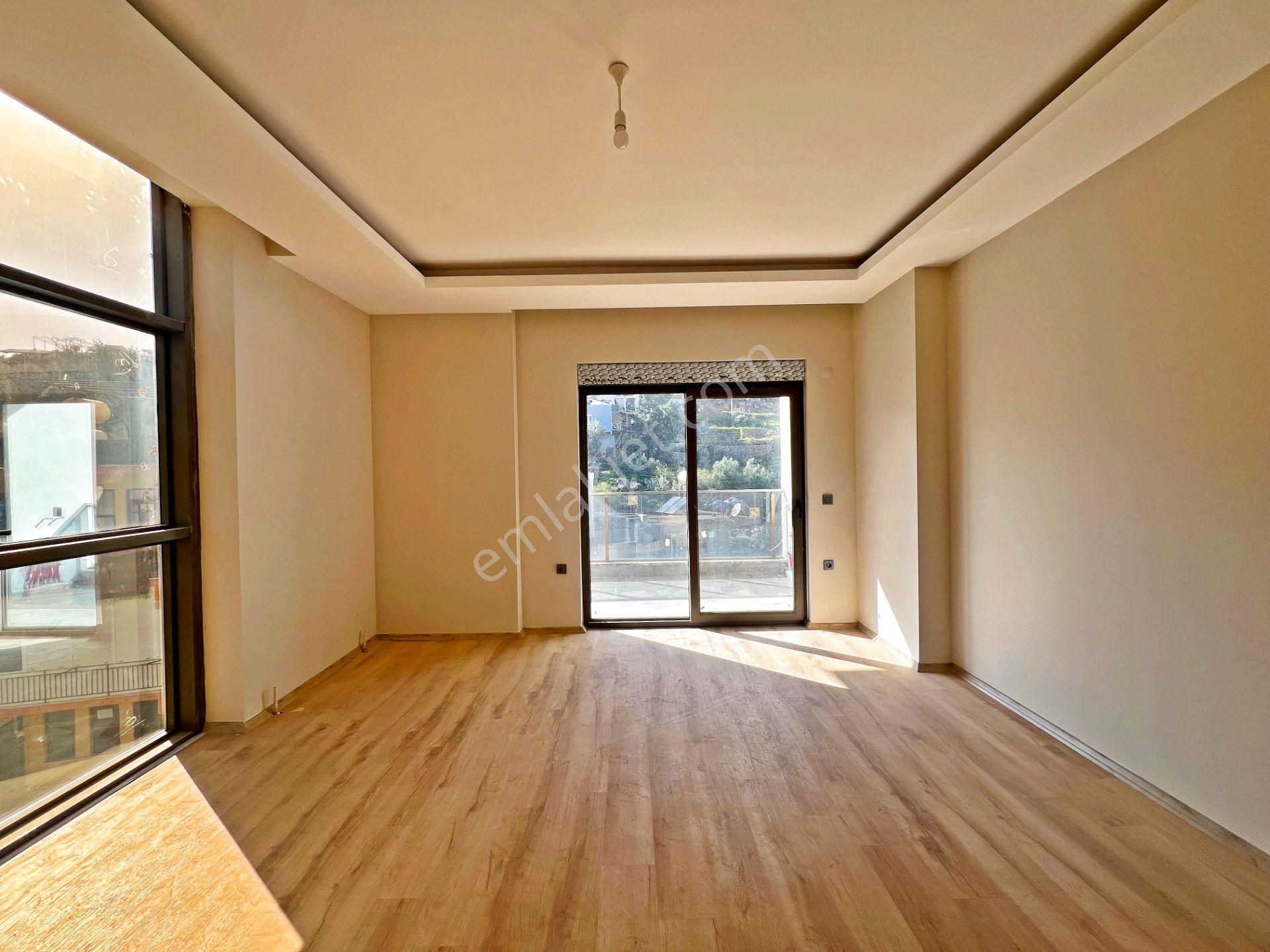 Alanya Çıplaklıda Kiralık 2+1 Site İçi Havuzlu Sıfır Daire - Görsel 3