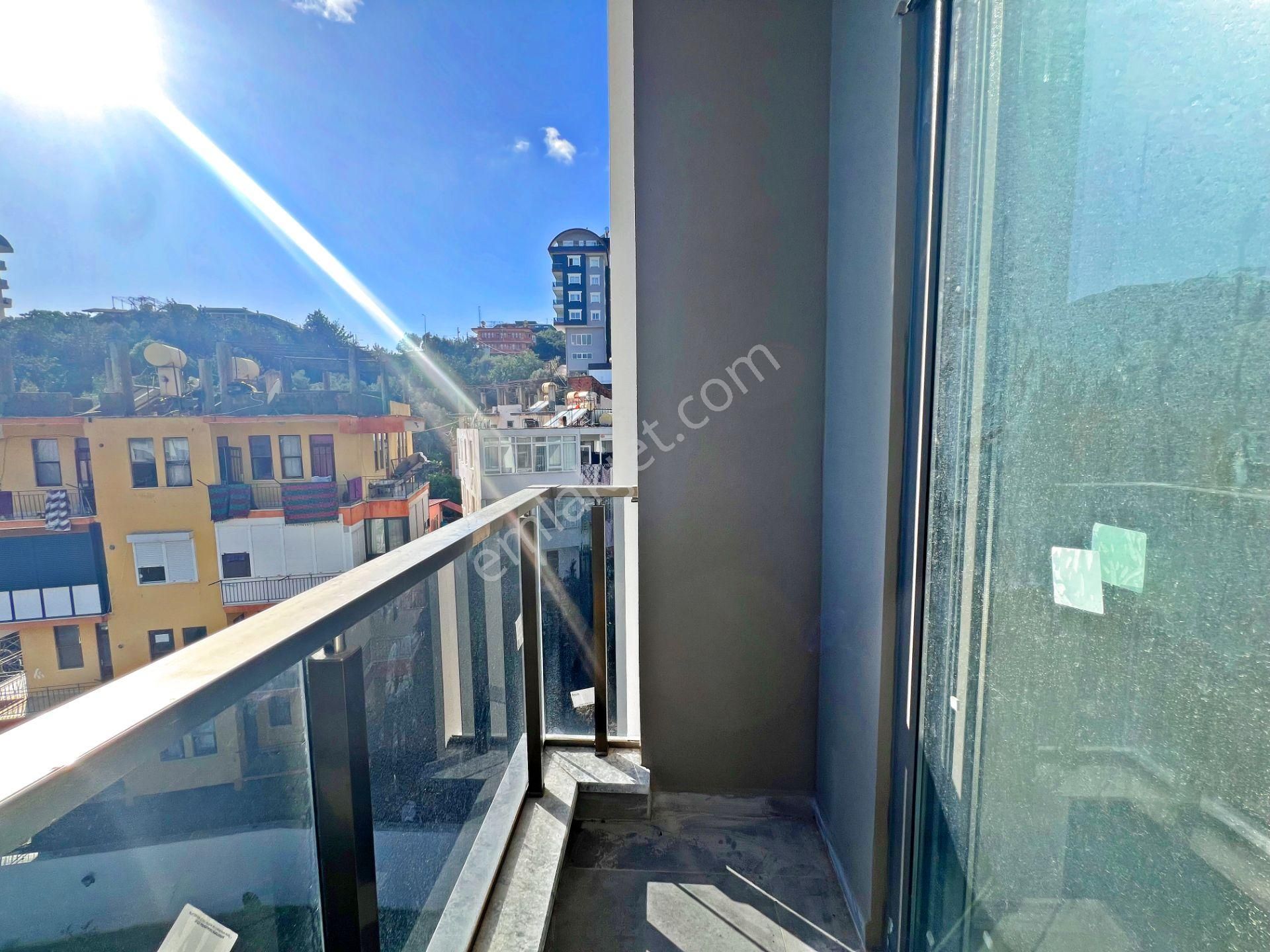 Alanya Çıplaklıda Kiralık 2+1 Site İçi Havuzlu Sıfır Daire - Görsel 12