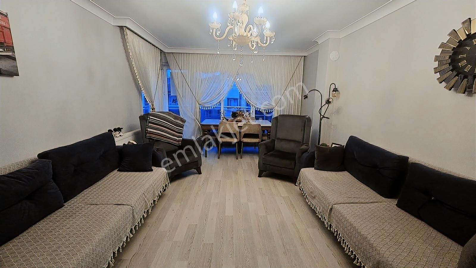 Merkezi Konum Da 3+1 3 Cephe Asansörlü 8 Yıllık 130m2 İçi Yapılı - Görsel 2