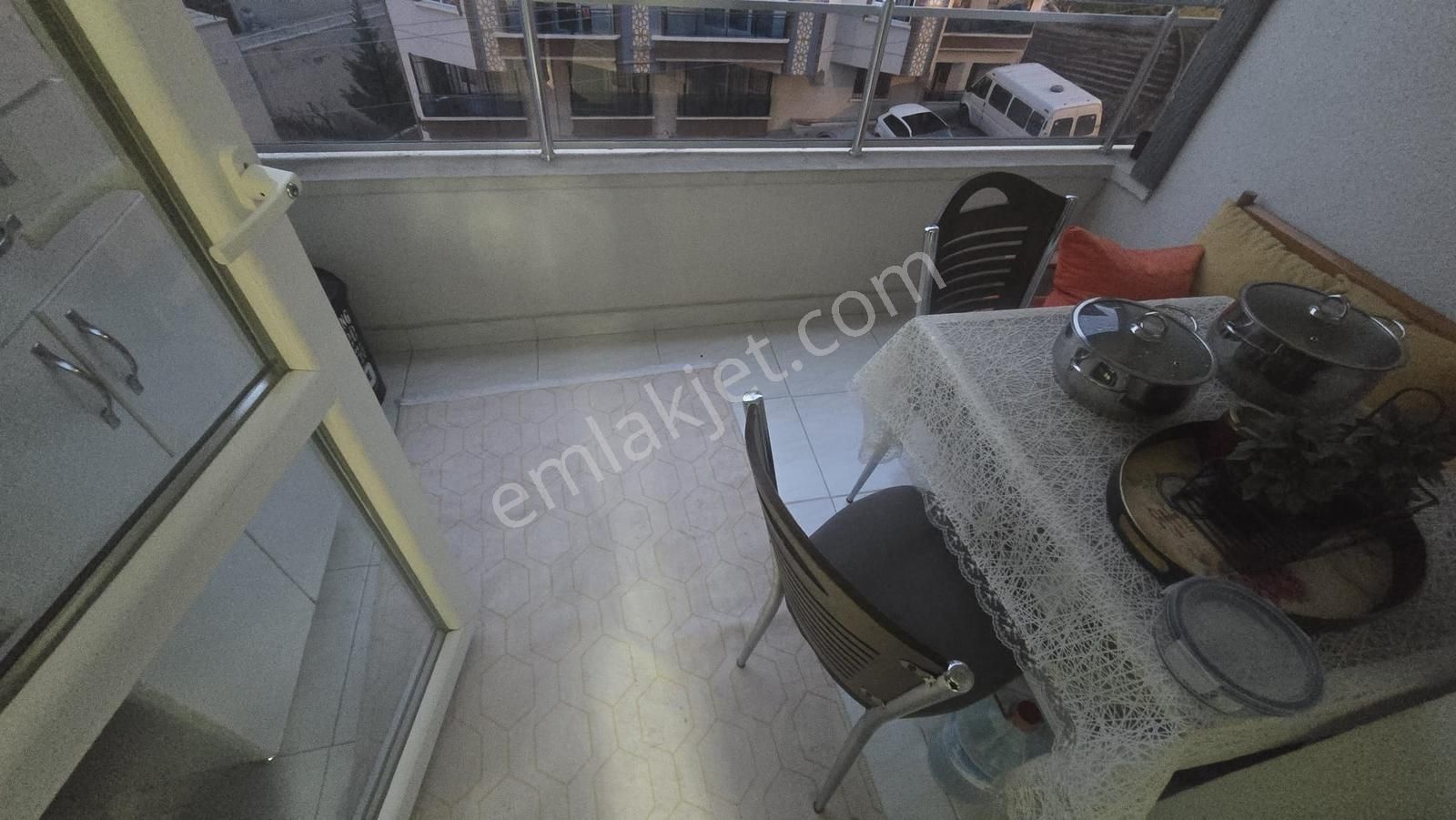 Merkezi Konum Da 3+1 3 Cephe Asansörlü 8 Yıllık 130m2 İçi Yapılı - Görsel 14