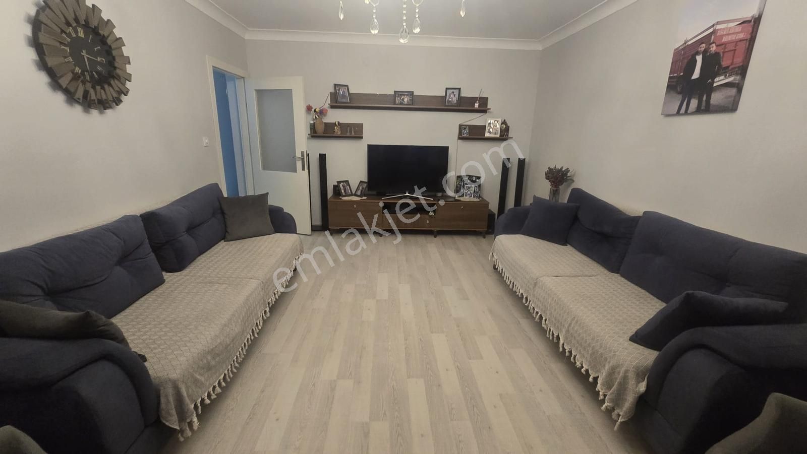 Merkezi Konum Da 3+1 3 Cephe Asansörlü 8 Yıllık 130m2 İçi Yapılı