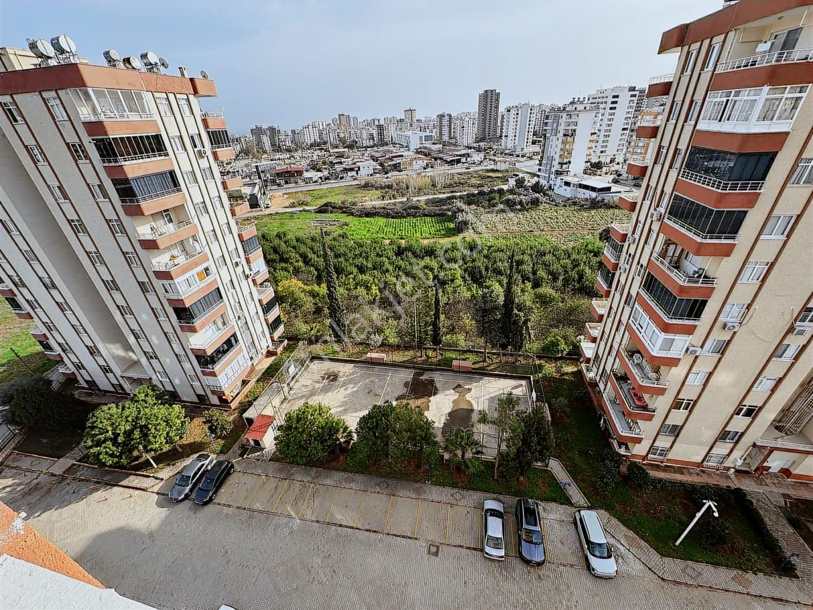 Arca'dan Mezitli'de Kiralık Site İçi Temiz 3+1 Geniş Daire - Görsel 3