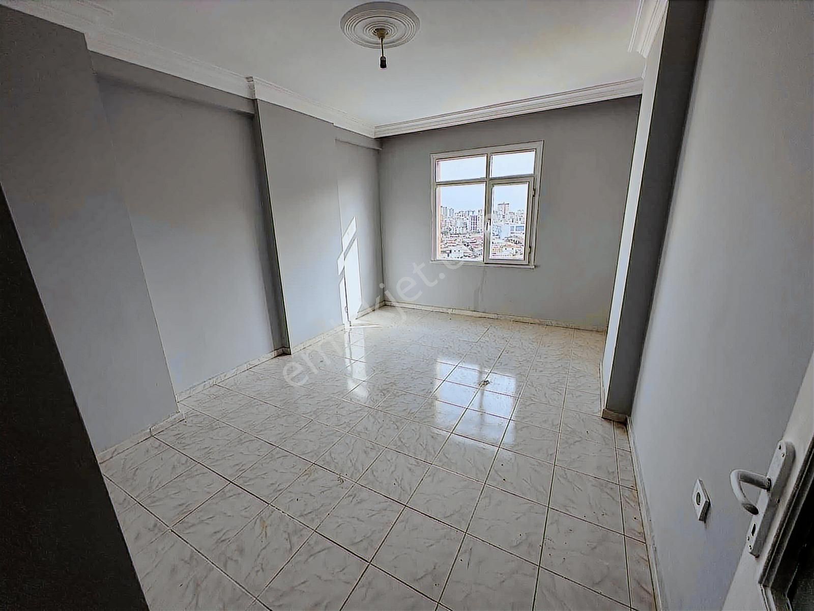 Arca'dan Mezitli'de Kiralık Site İçi Temiz 3+1 Geniş Daire - Görsel 31