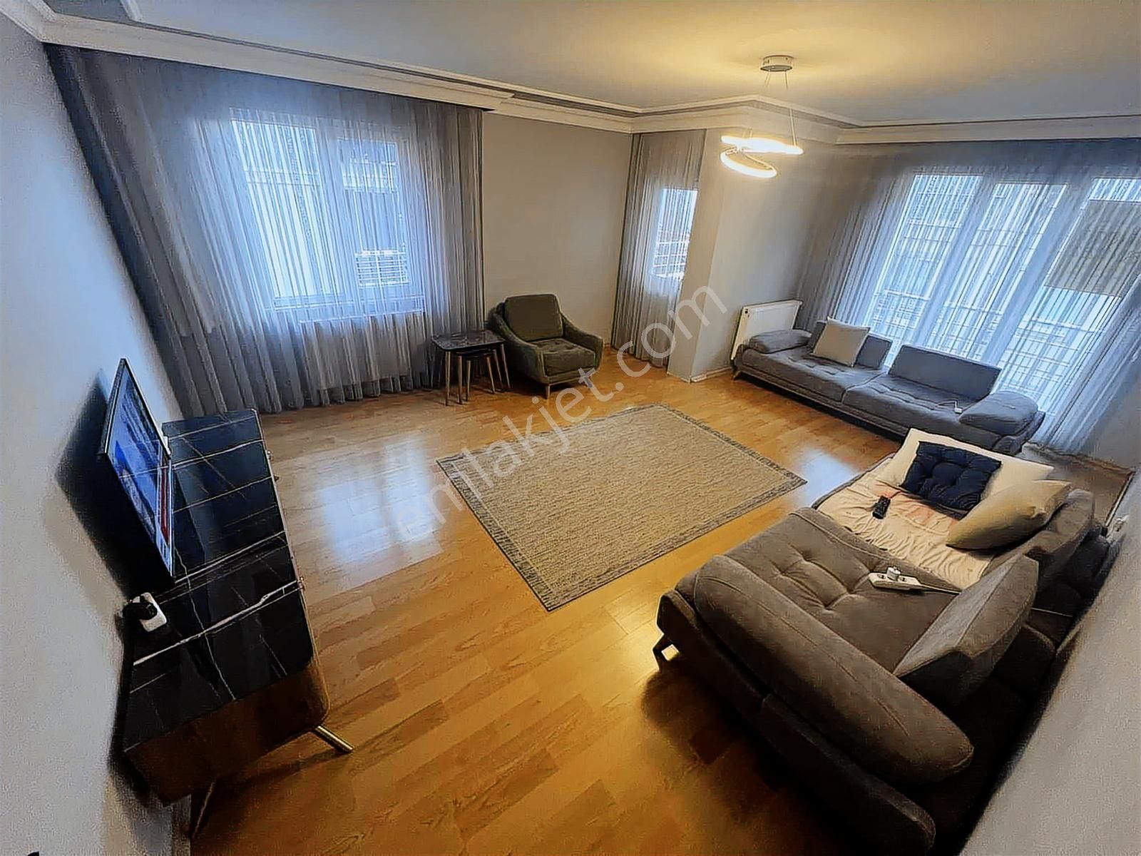 Sancaktepe Eyüp Sultan Mahallesi'nde 2 + 1 Ara Kat Daire