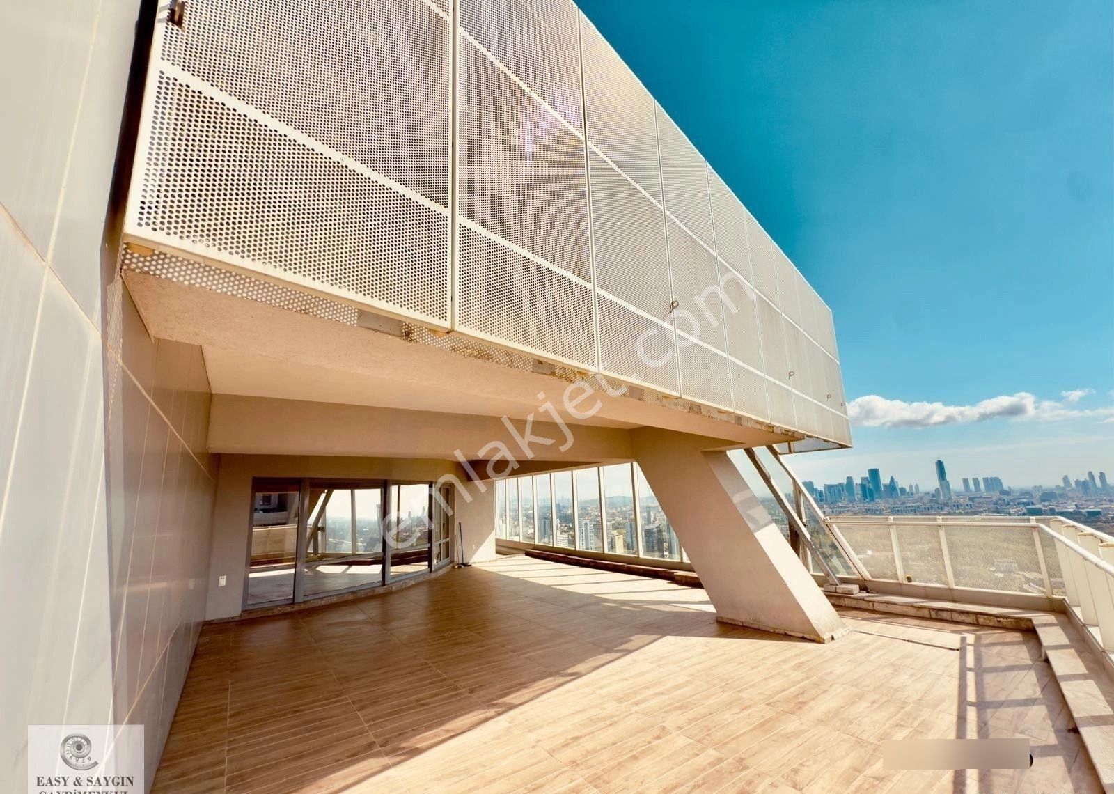 Loft Maslak 1453 3+1 Daire Yüksek Kat Özel Daire