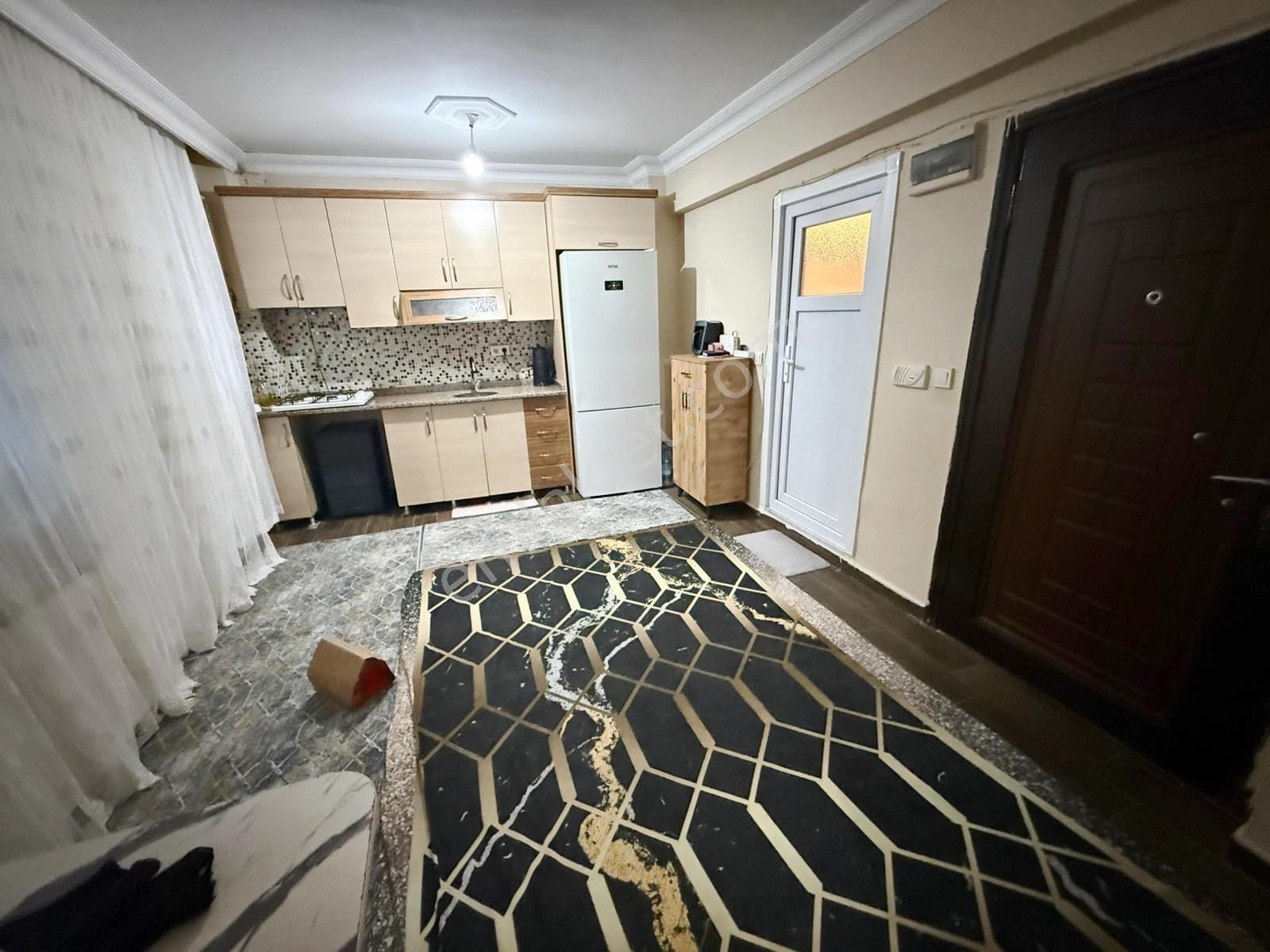 Fatih Emlak Tan Merkez Cami Yakını Krediye Uygun 2+1 Amarikan Mutfaklı - Görsel 3