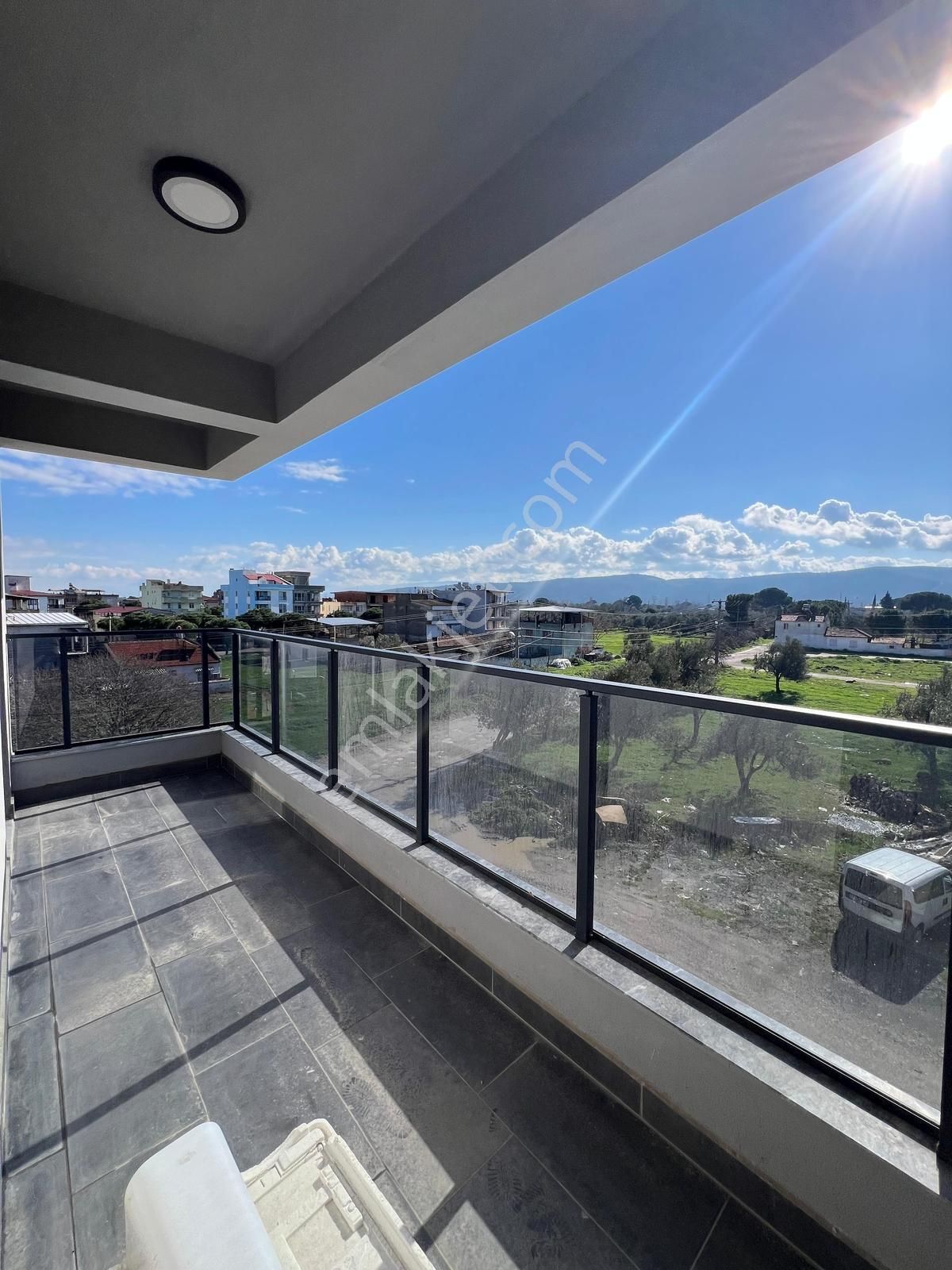 Bergama Atatürk Mahallesinde Satılık 2+1 Ara Kat Daire - Görsel 3