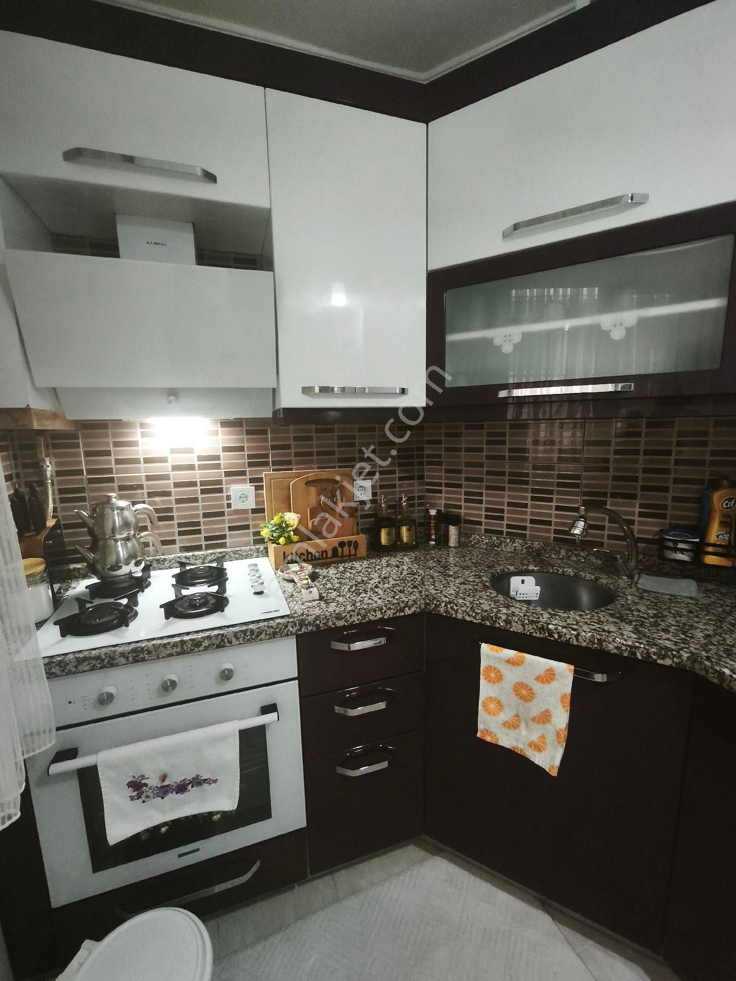 Emsallerinden Büyük Temiz İster Yatırım İster Oturum Kaçmaz Bir Daire!! - Görsel 15