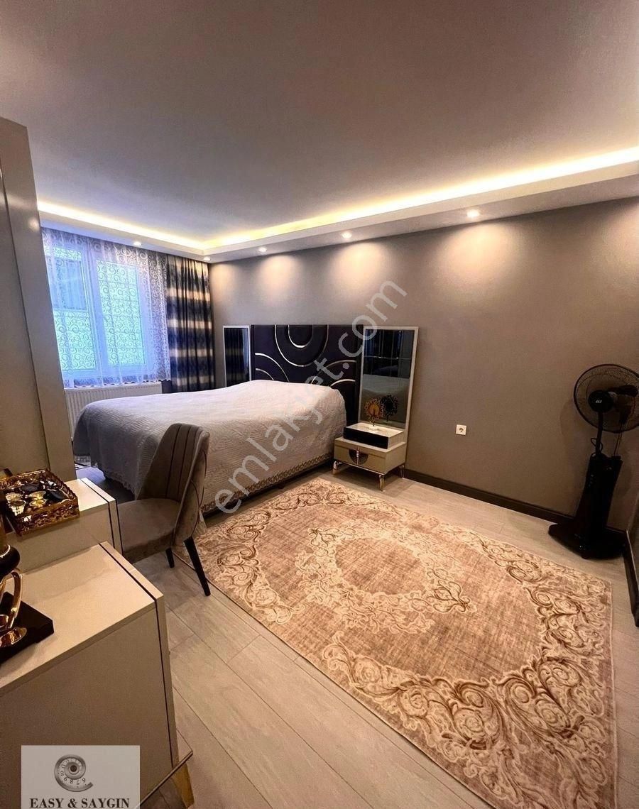 Beylikdüzü'nde Cadde Üzerinde Satılık Deniz Manzaralı Jakuzili - Görsel 9