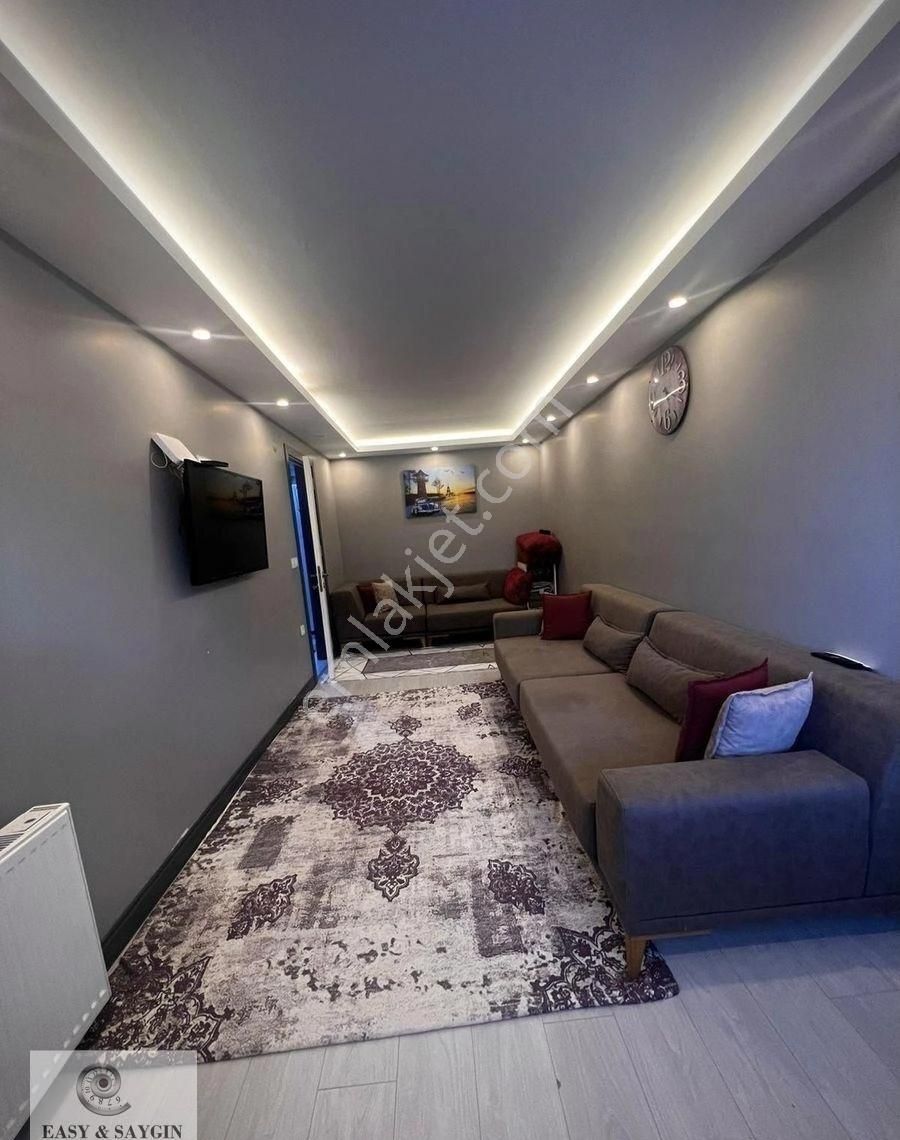 Beylikdüzü'nde Cadde Üzerinde Satılık Deniz Manzaralı Jakuzili - Görsel 5