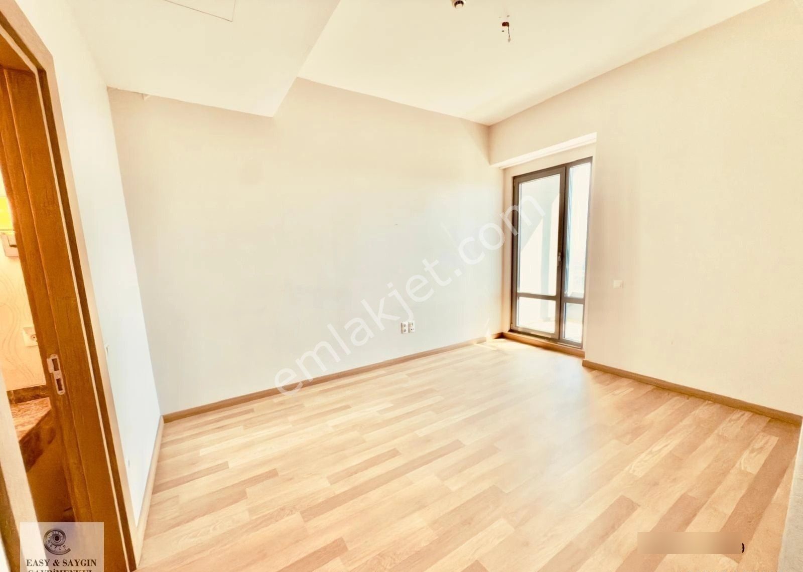 Maslak 1453'te Kiralık Yüksek Kat 3+1 Loft Daire - Görsel 2