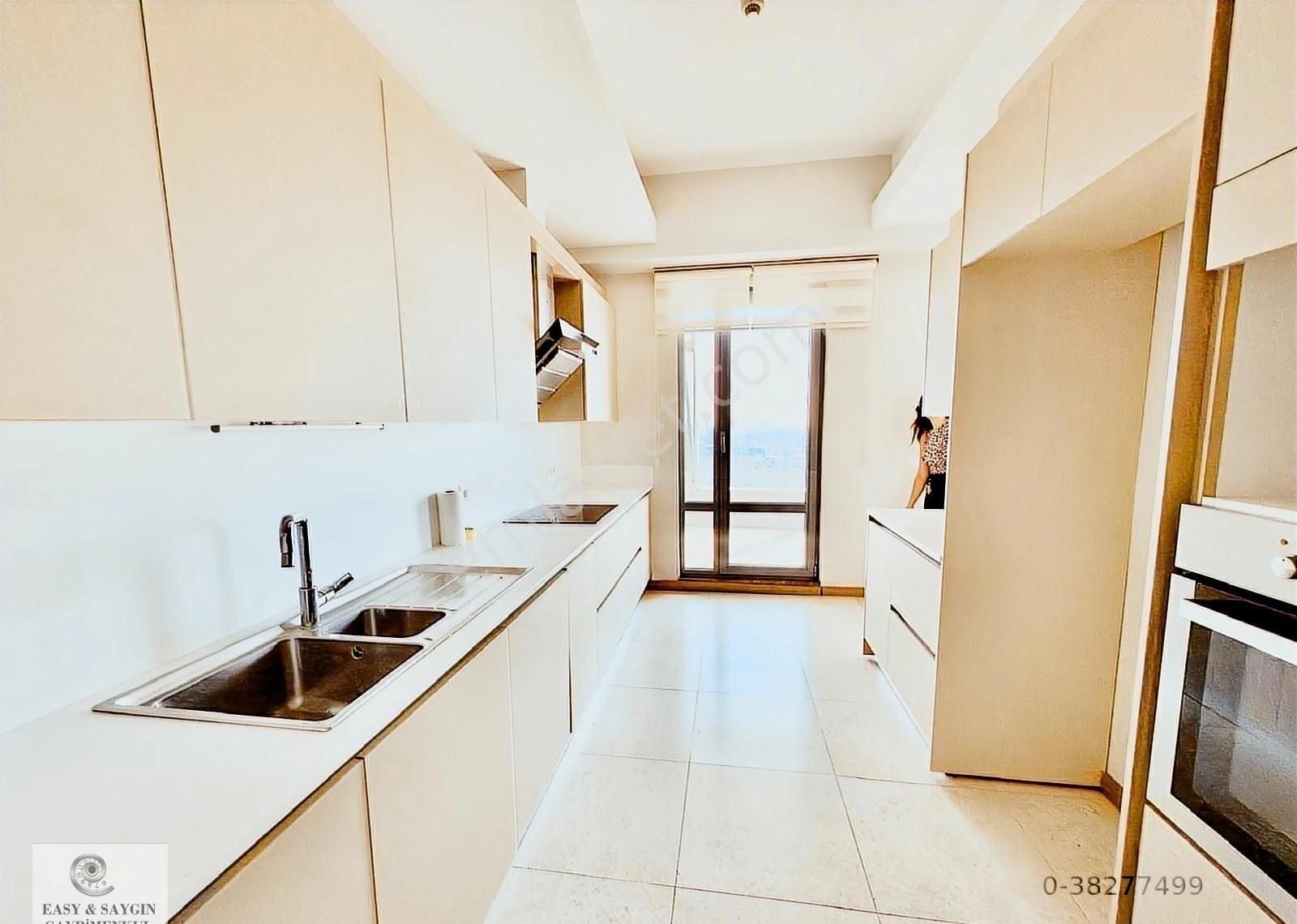 Maslak 1453'te Kiralık Yüksek Kat 3+1 Loft Daire - Görsel 4