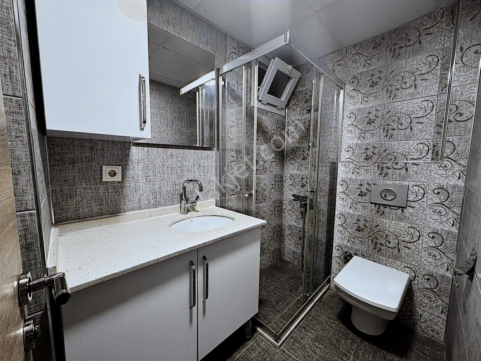 Gümüşpala Mahallesi Geniş Kiralık 2+1 Daire Ebeveyn Banyo+teras - Görsel 4