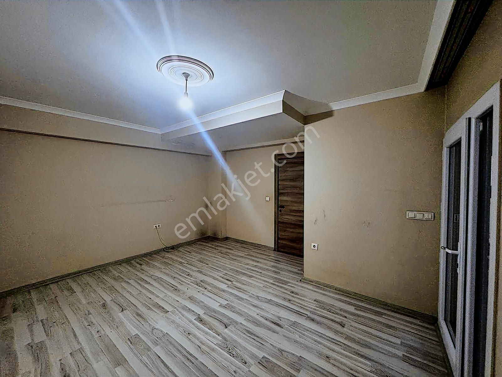 Gümüşpala Mahallesi Geniş Kiralık 2+1 Daire Ebeveyn Banyo+teras - Görsel 9