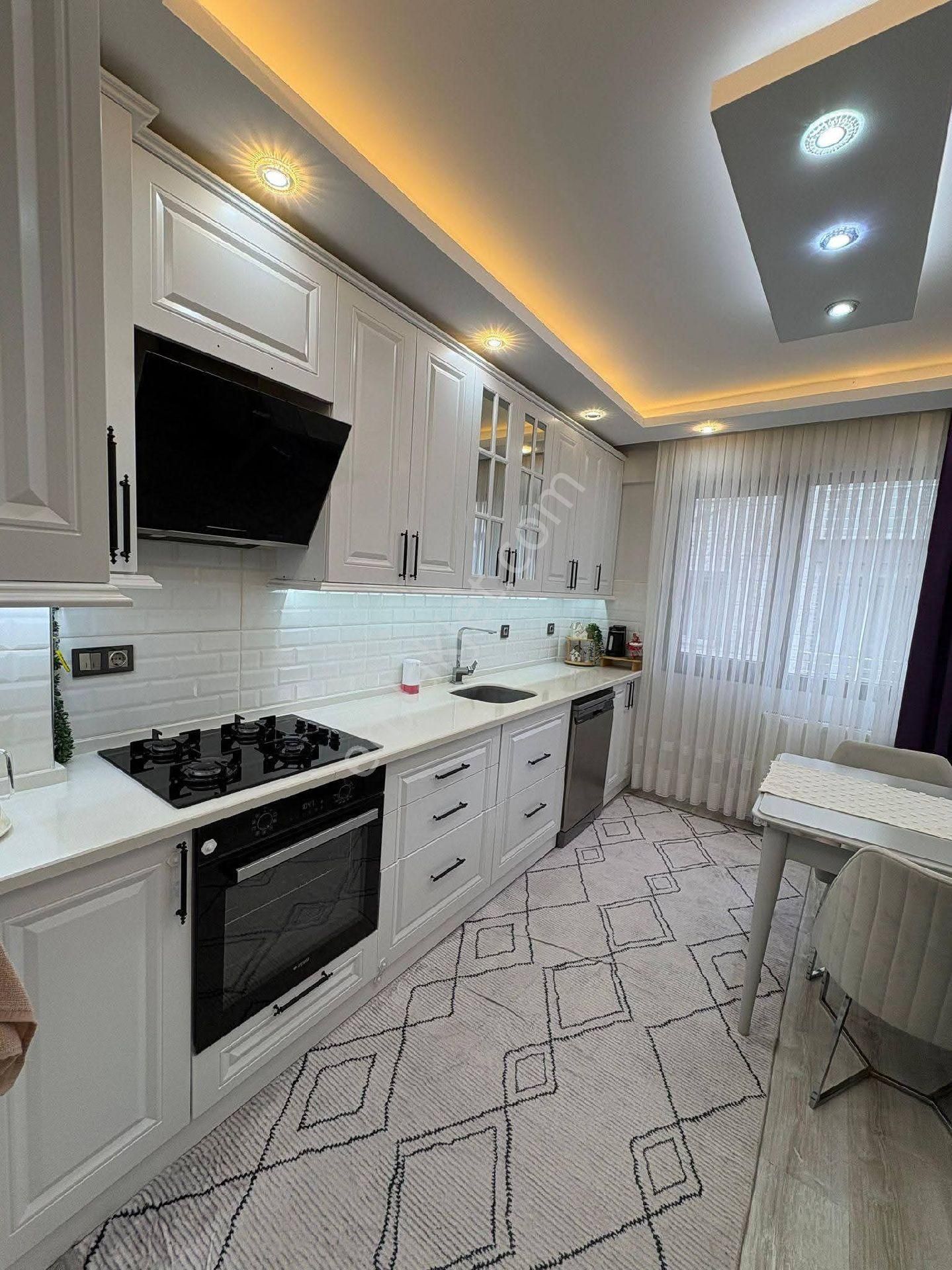 Merkezi Lokasyonlu Esyalı Kiralık Daıre - Görsel 10