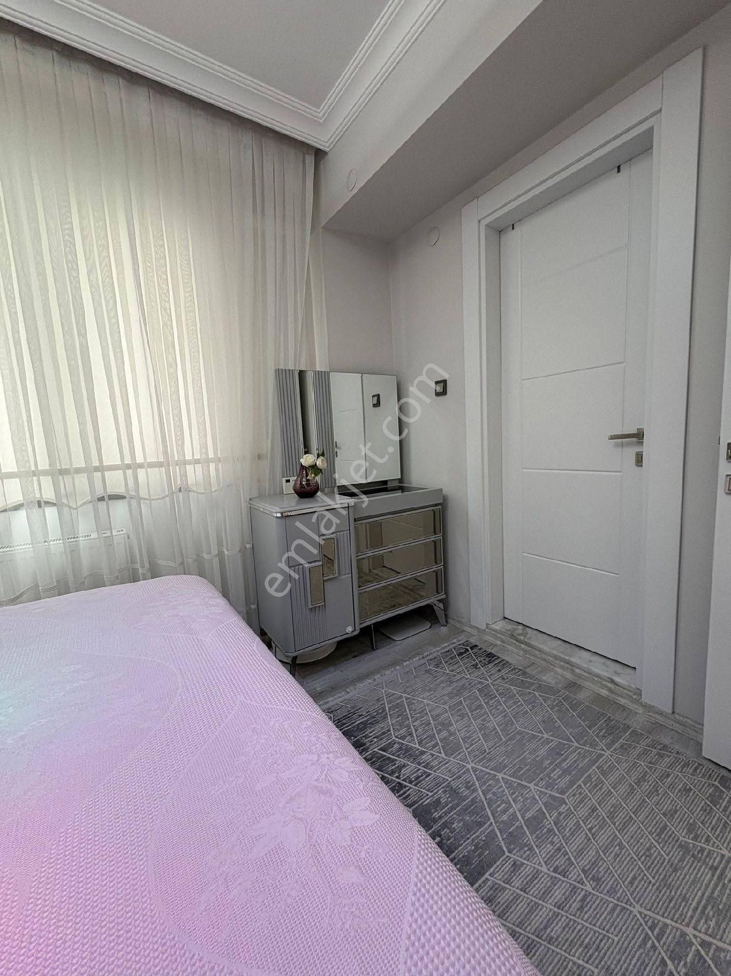 Merkezi Lokasyonlu Esyalı Kiralık Daıre - Görsel 2