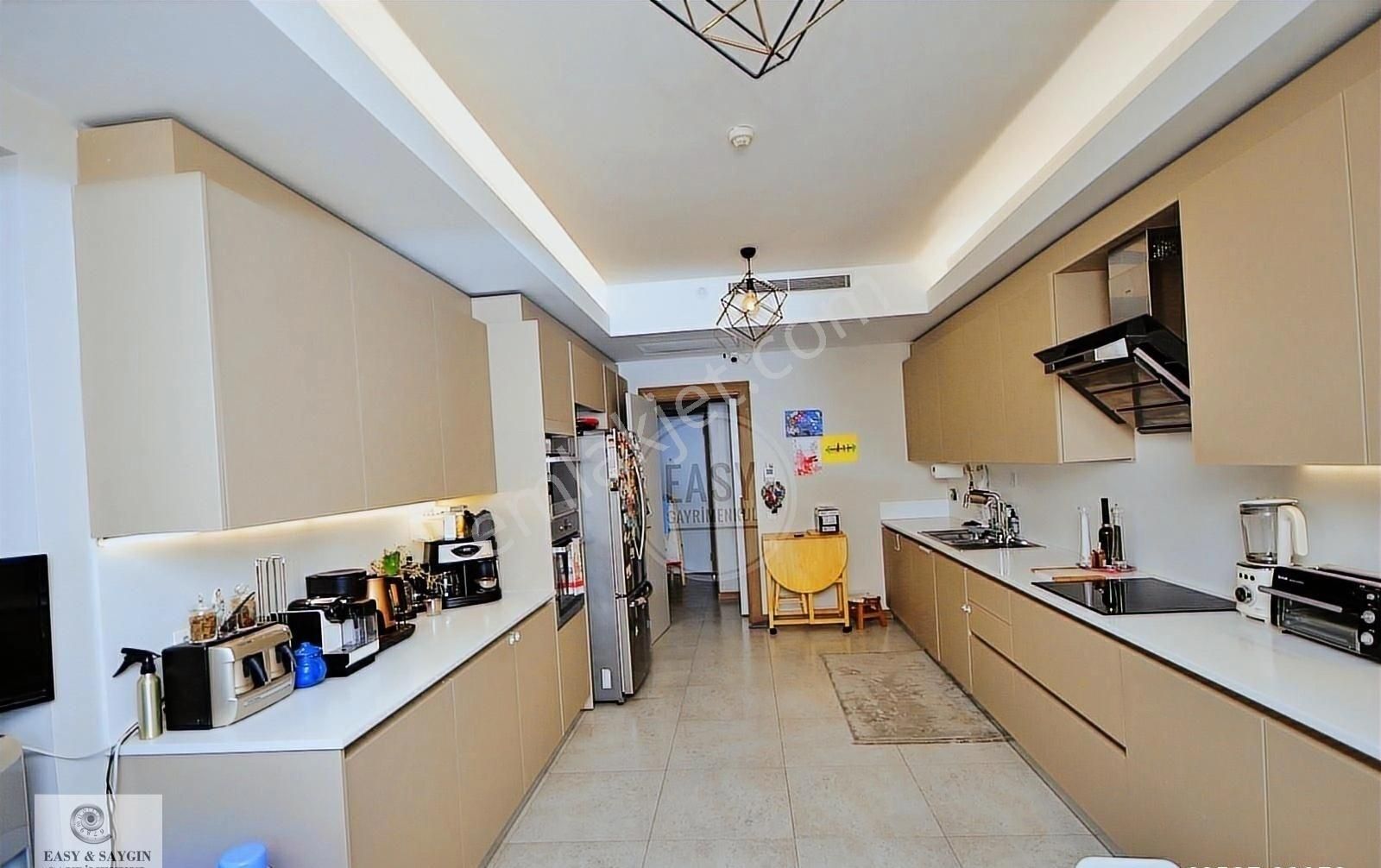 Ağaoğlu Maslak 1453 Sitesinde A1 Blokda Yüksek Kat 3 Banyolu - Görsel 29