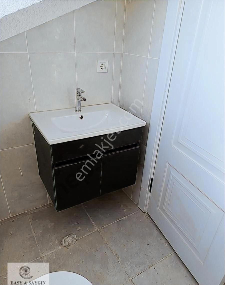 Maltepe Otoparklı Sitede Satılık 3+2 Sıfır Dubleks Çatı Katı - Görsel 4