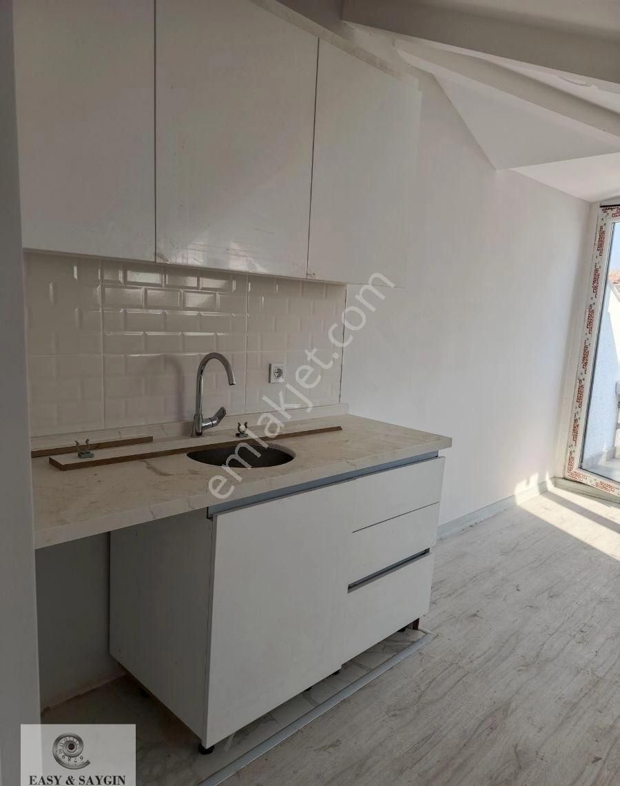 Maltepe Otoparklı Sitede Satılık 3+2 Sıfır Dubleks Çatı Katı - Görsel 7