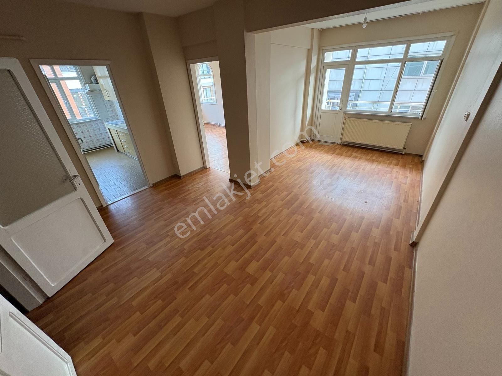 Lidya Emlak'tan Merkezi Konumda 3+1 120m2 Kiralık Daire - Görsel 3