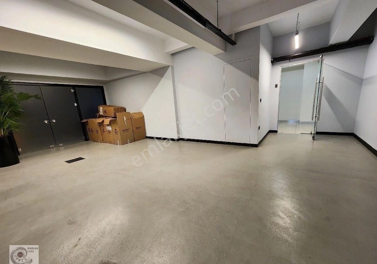 Maslak Noramin Plaza'da Kiralık 560m2 Kiralık Dekorasyonlu Ofis |levent|giz|şişli | Kanyon |spine - Görsel 12