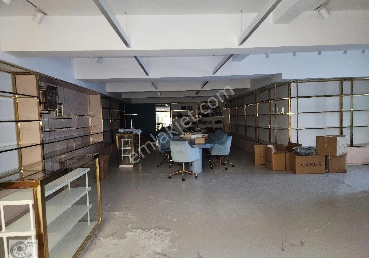 Maslak Noramin Plaza'da Kiralık 560m2 Kiralık Dekorasyonlu Ofis |levent|giz|şişli | Kanyon |spine - Görsel 5