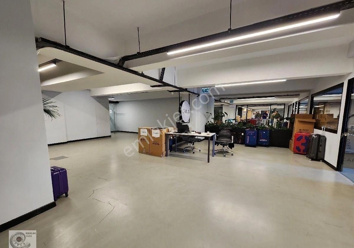 Maslak Noramin Plaza'da Kiralık 560m2 Kiralık Dekorasyonlu Ofis |levent|giz|şişli | Kanyon |spine - Görsel 16