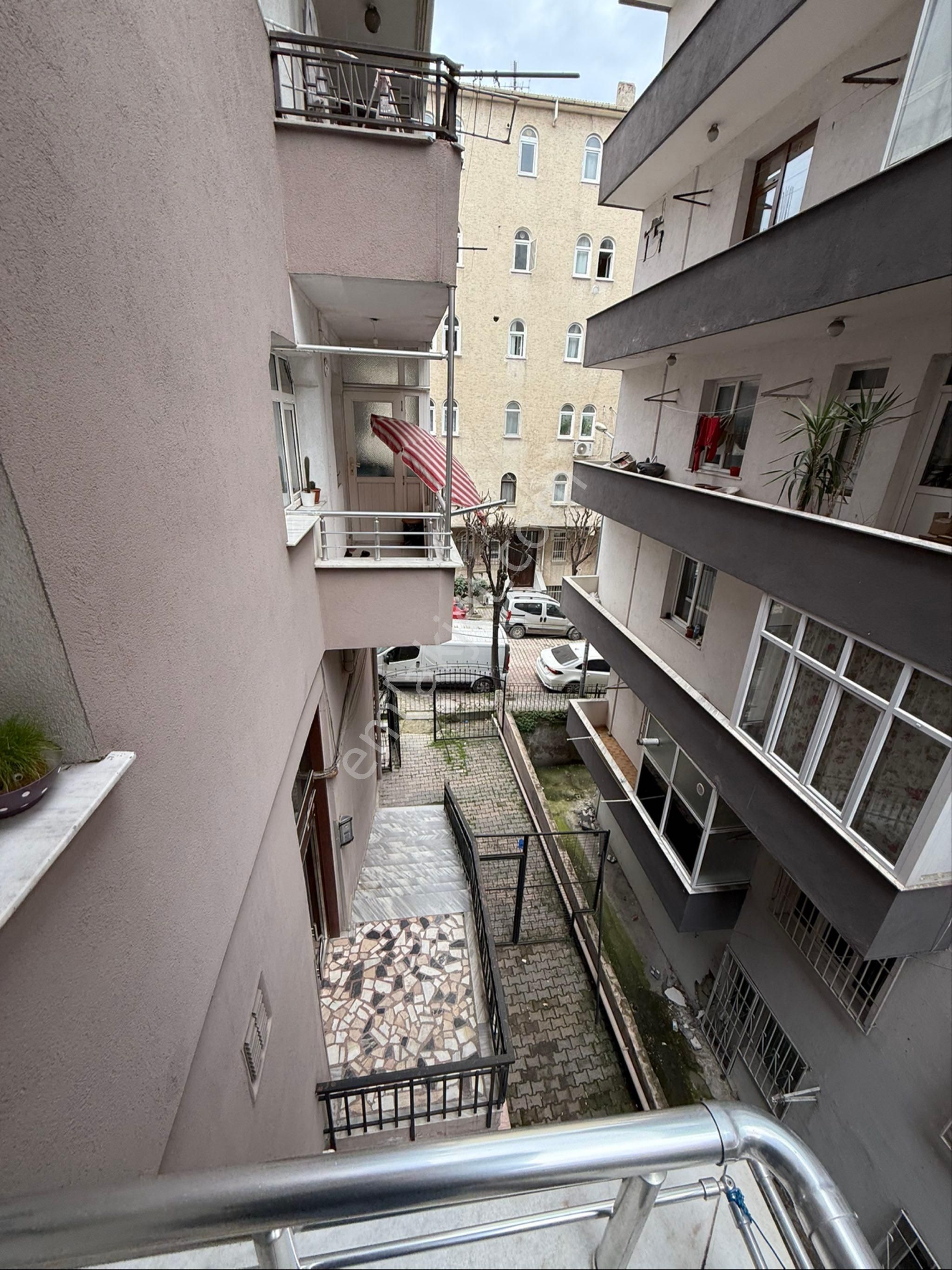 Şirinevlerde 2+1 Asansörlü 100m2 Büyük Satılık Daire - Görsel 24