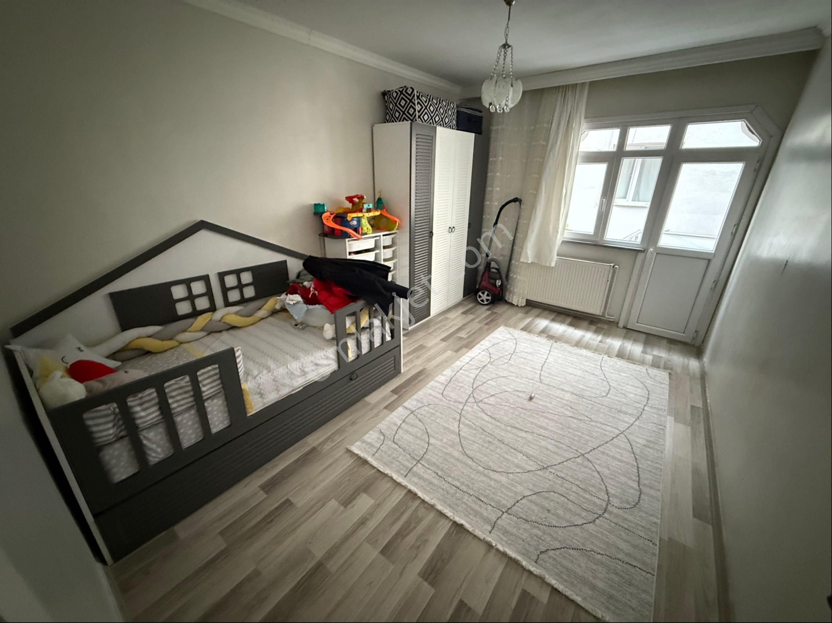 Şirinevlerde 2+1 Asansörlü 100m2 Büyük Satılık Daire - Görsel 17