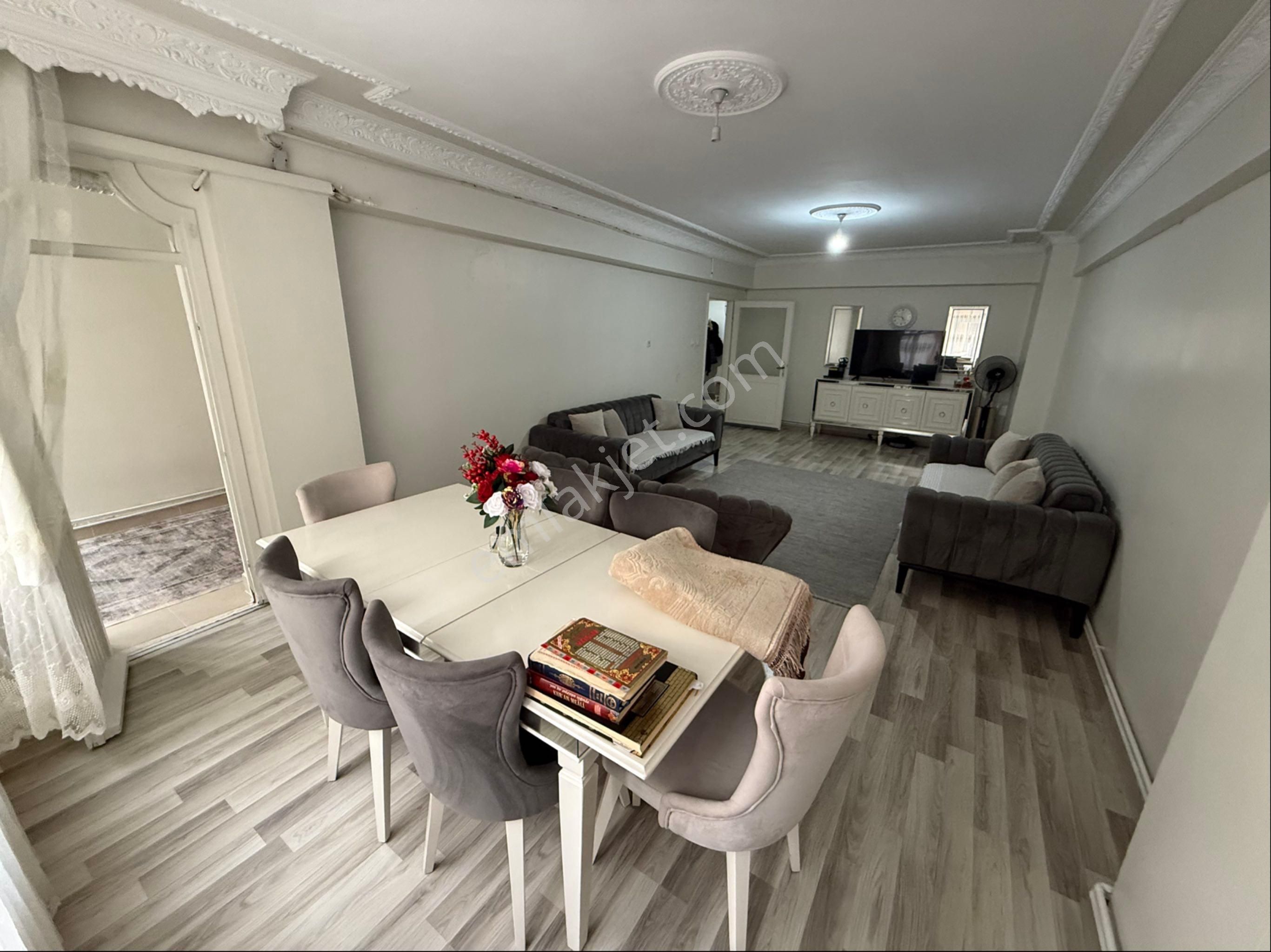 Şirinevlerde 2+1 Asansörlü 100m2 Büyük Satılık Daire - Görsel 6