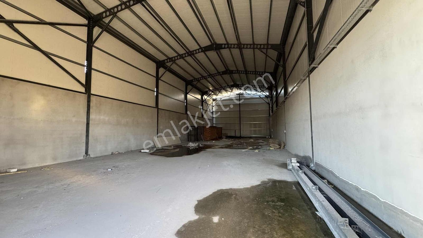 Nova'dan Cadde Üzeri Satılık Depo - Görsel 9