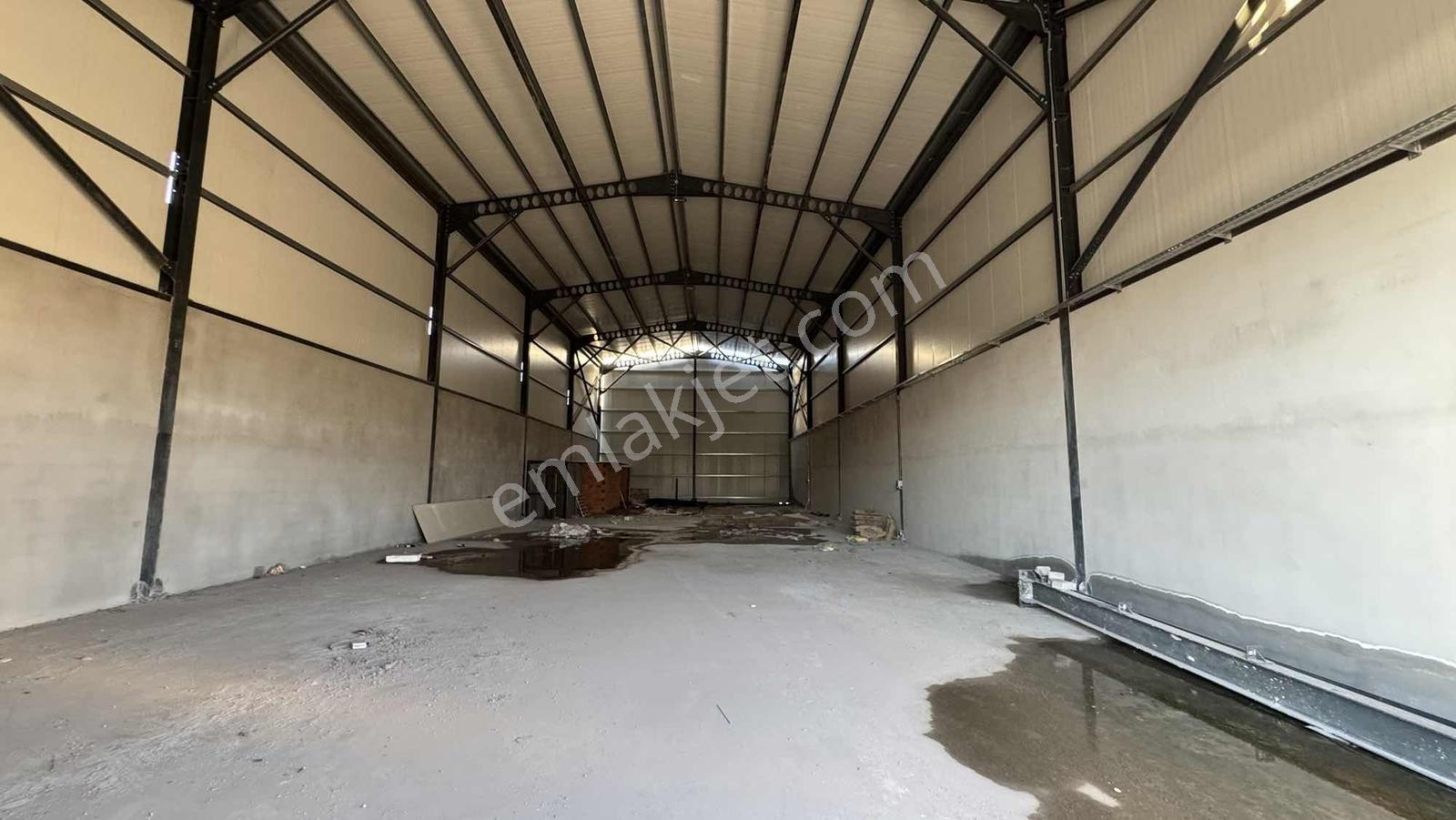Nova'dan Cadde Üzeri Satılık Depo - Görsel 8