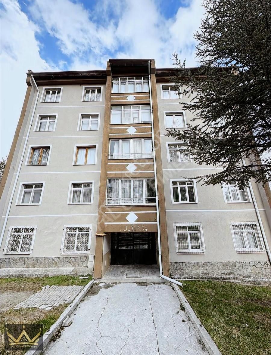 Royalden Sosyal Konutlar Giriş Blok Cadde Cephe 2+1 Kiralık