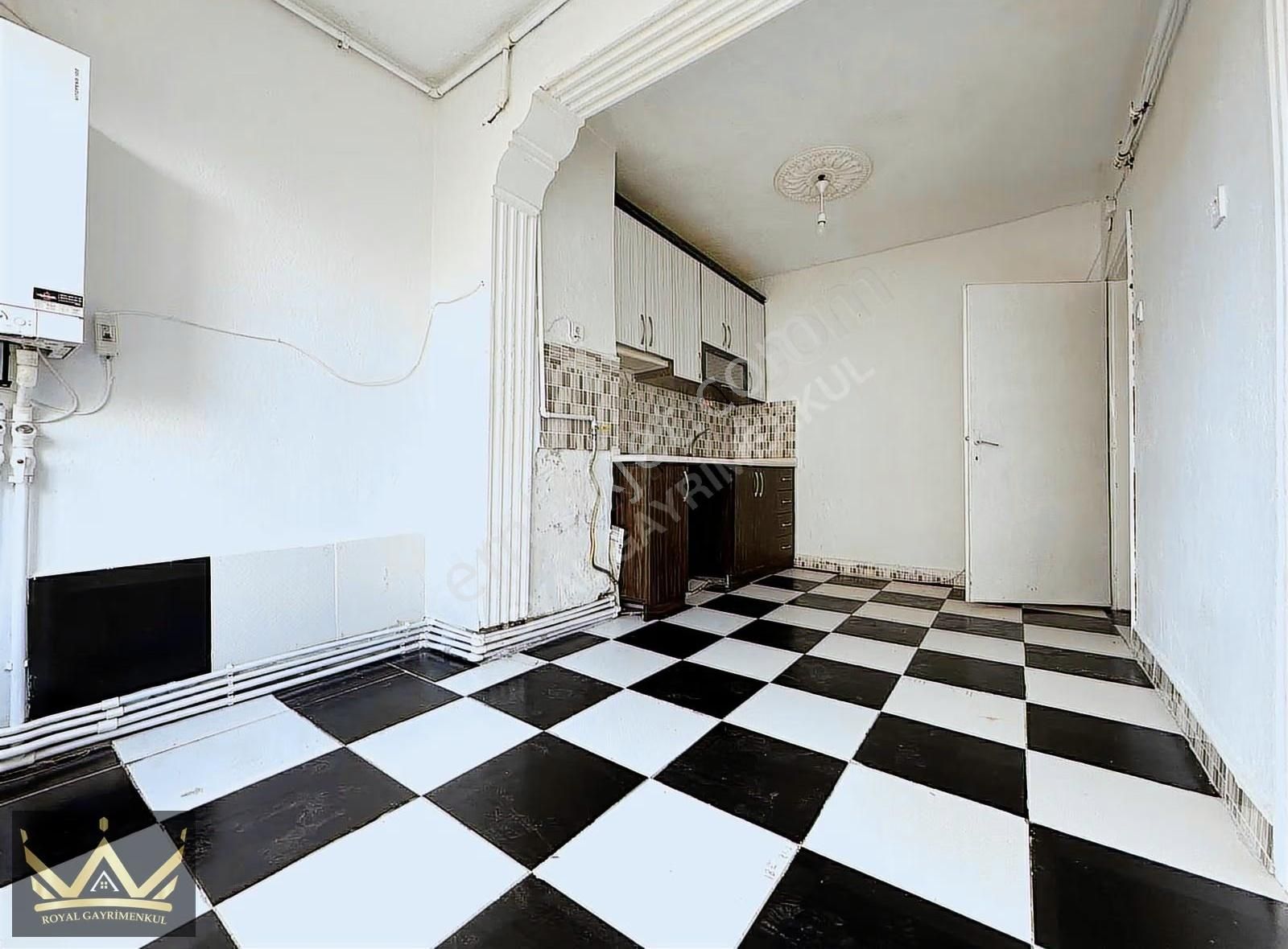 Royalden Sosyal Konutlar Giriş Blok Cadde Cephe 2+1 Kiralık - Görsel 6