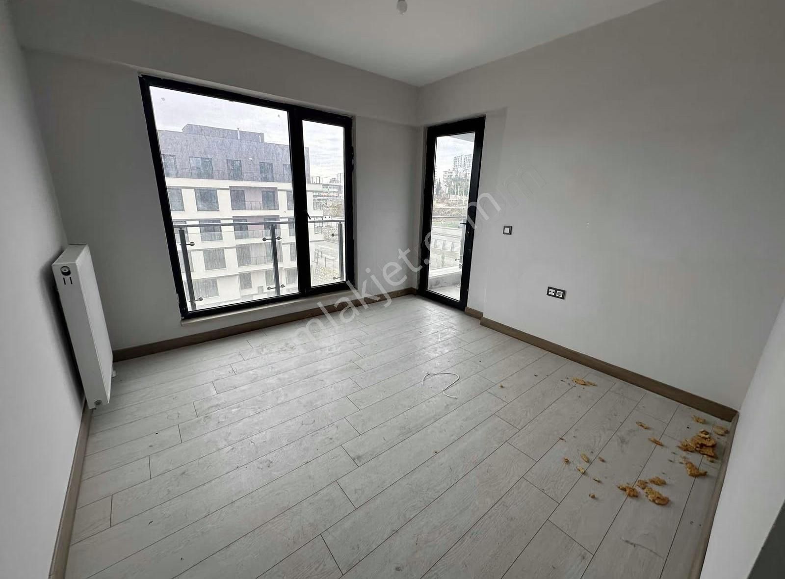 Kur Grup'tan Panoramik Göl Manzaralı Yatay Mimari 4+1 Daire - Görsel 7