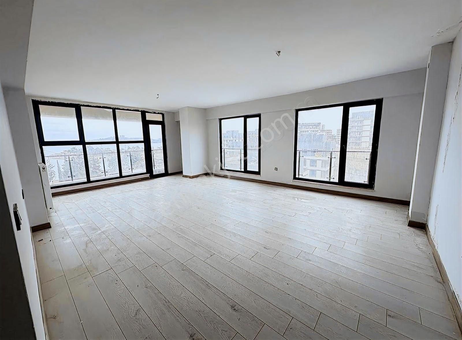 Kur Grup'tan Panoramik Göl Manzaralı Yatay Mimari 4+1 Daire - Görsel 17