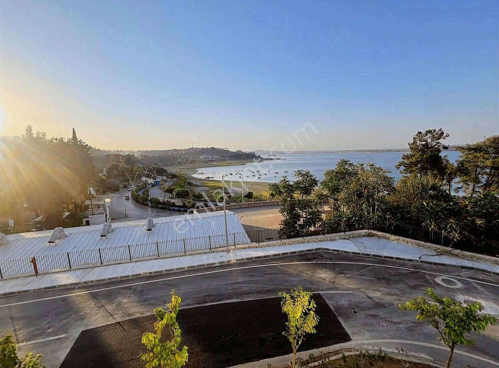 Kur Grup'tan Panoramik Göl Manzaralı Yatay Mimari 2+1 Satılık - Görsel 30