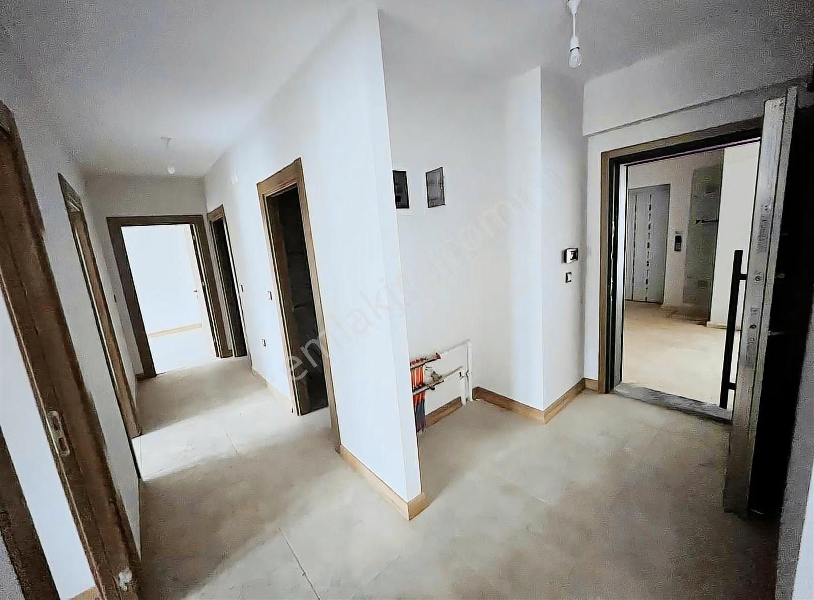 Kur Grup'tan Panoramik Göl Manzaralı Yatay Mimari 2+1 Satılık - Görsel 28