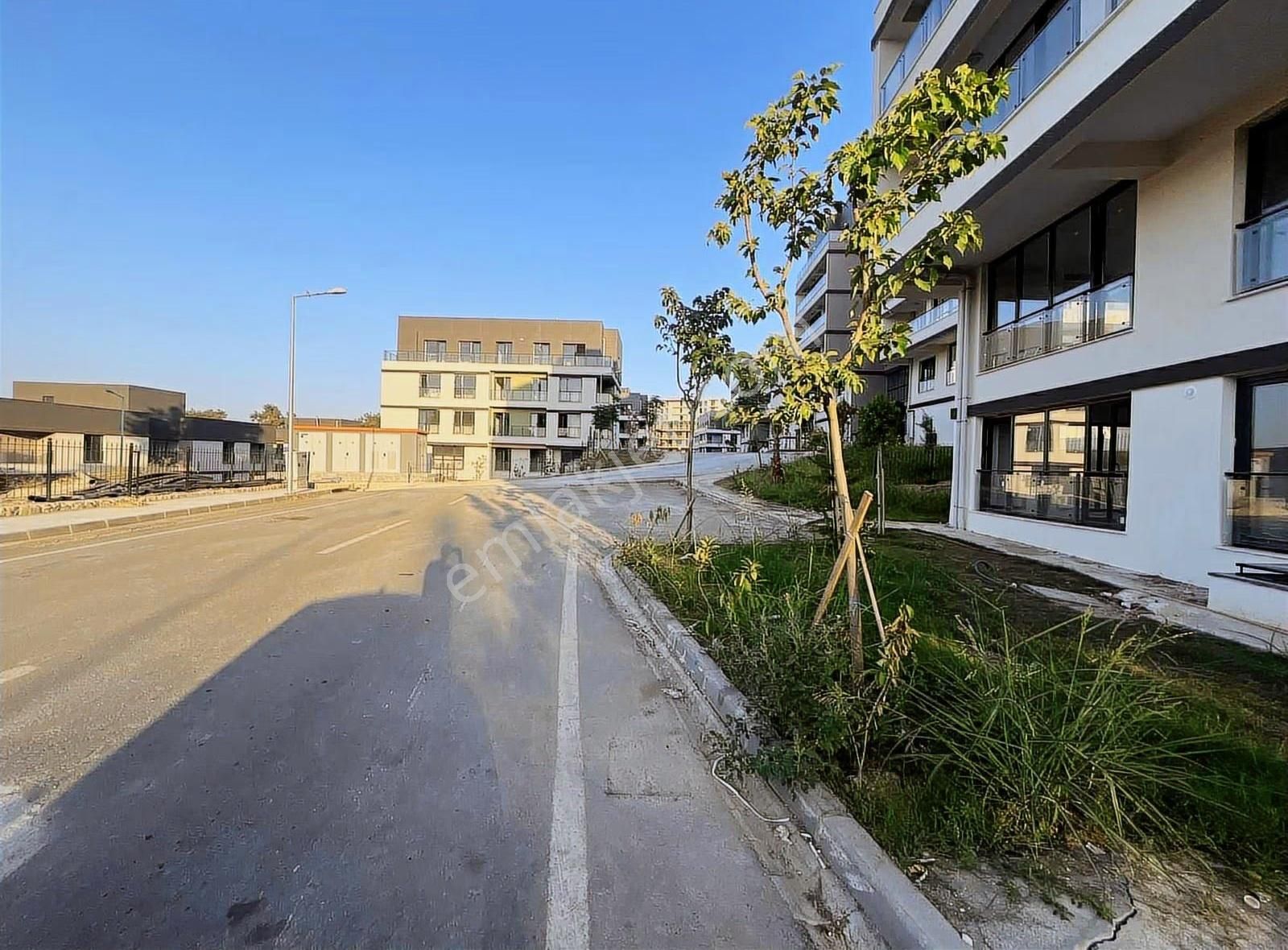 Kur Grup'tan Panoramik Göl Manzaralı Yatay Mimari 2+1 Satılık - Görsel 20