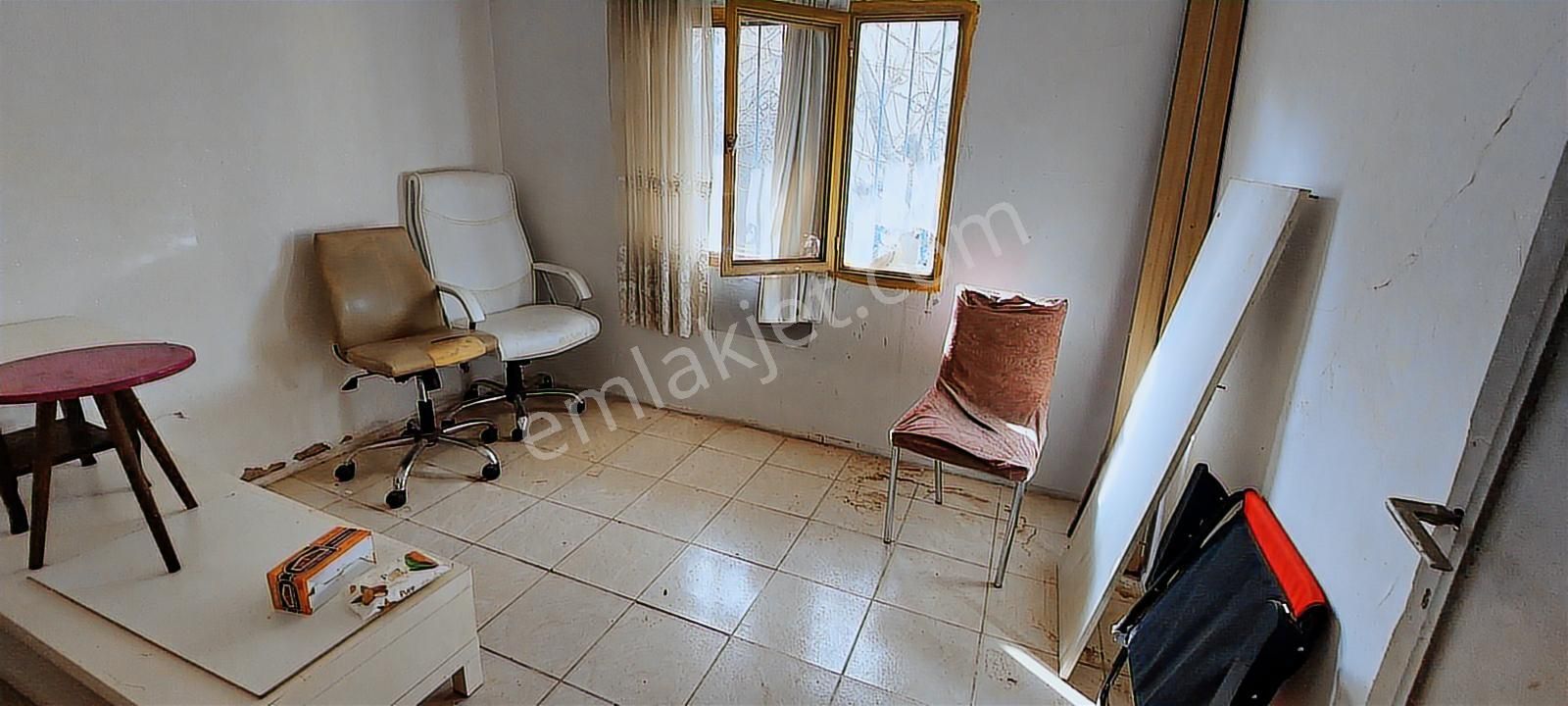 Bayraklı Gümüşpala Aile Hekimliği Altında Kiralık 1+1 Daire Kan - Görsel 8