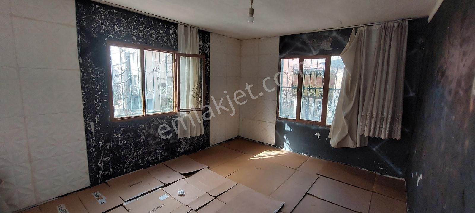 Bayraklı Gümüşpala Aile Hekimliği Altında Kiralık 1+1 Daire Kan - Görsel 9