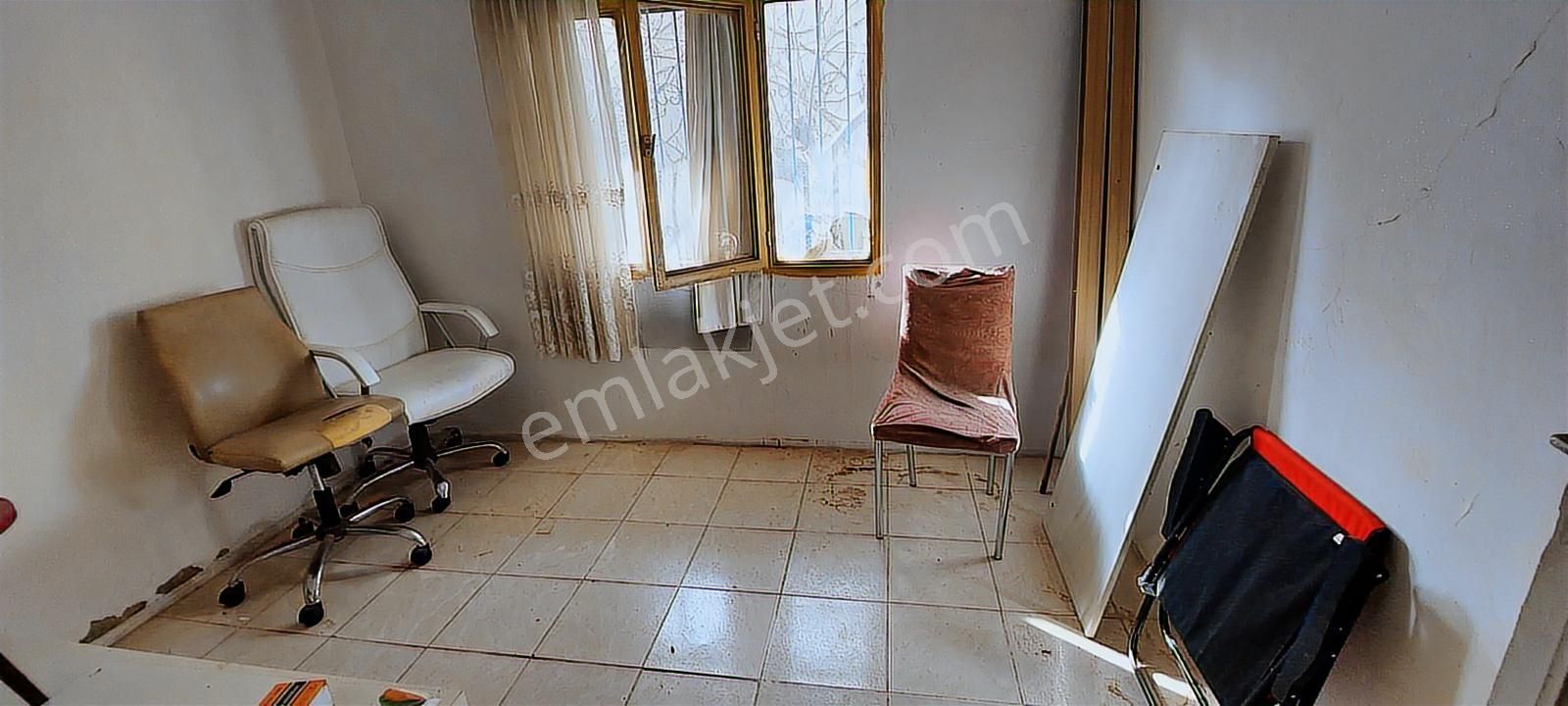 Bayraklı Gümüşpala Aile Hekimliği Altında Kiralık 1+1 Daire Kan - Görsel 4