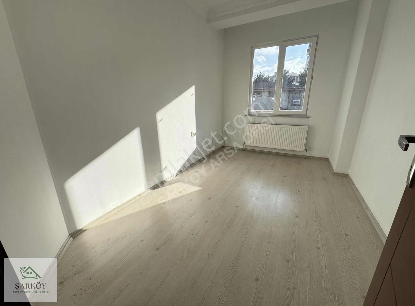 Hürriyet Mah.site İçinde Havuzlu 3 Katlı 220 M² Net Villa - Görsel 2