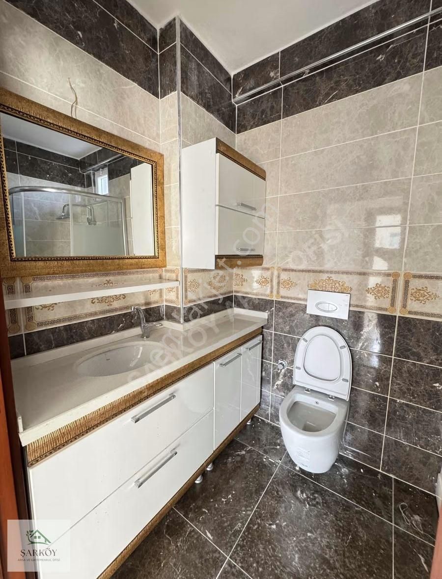 Hürriyet Mah.site İçinde Havuzlu 3 Katlı 220 M² Net Villa - Görsel 13