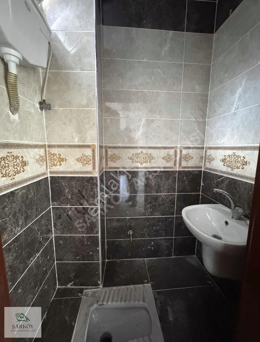 Hürriyet Mah.site İçinde Havuzlu 3 Katlı 220 M² Net Villa - Görsel 6