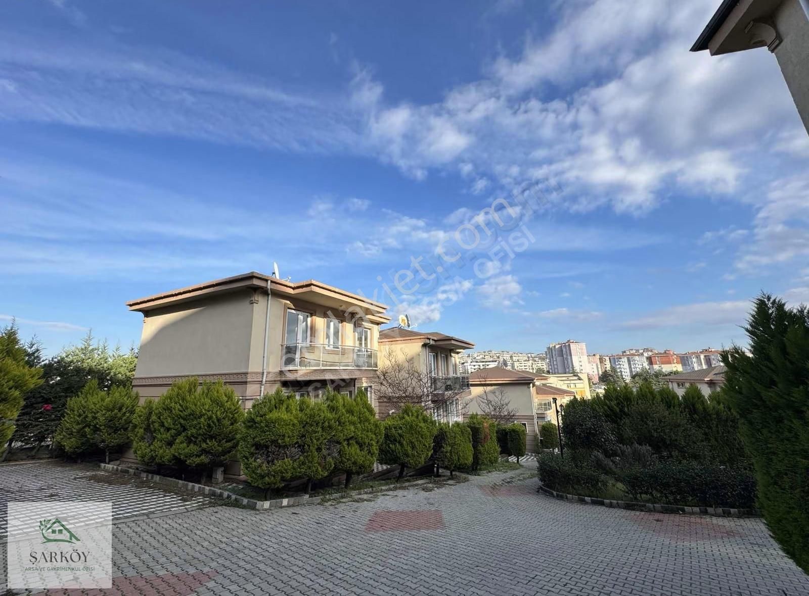 Hürriyet Mah.site İçinde Havuzlu 3 Katlı 220 M² Net Villa - Görsel 8