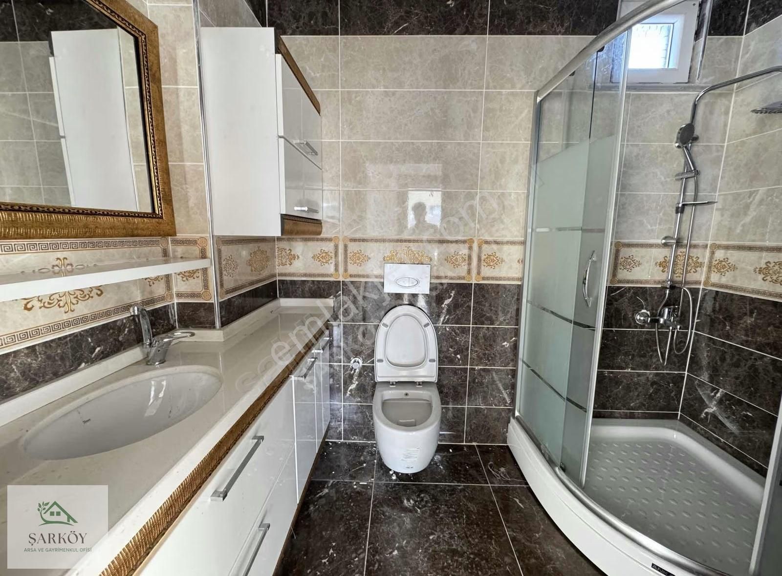 Hürriyet Mah.site İçinde Havuzlu 3 Katlı 220 M² Net Villa - Görsel 20